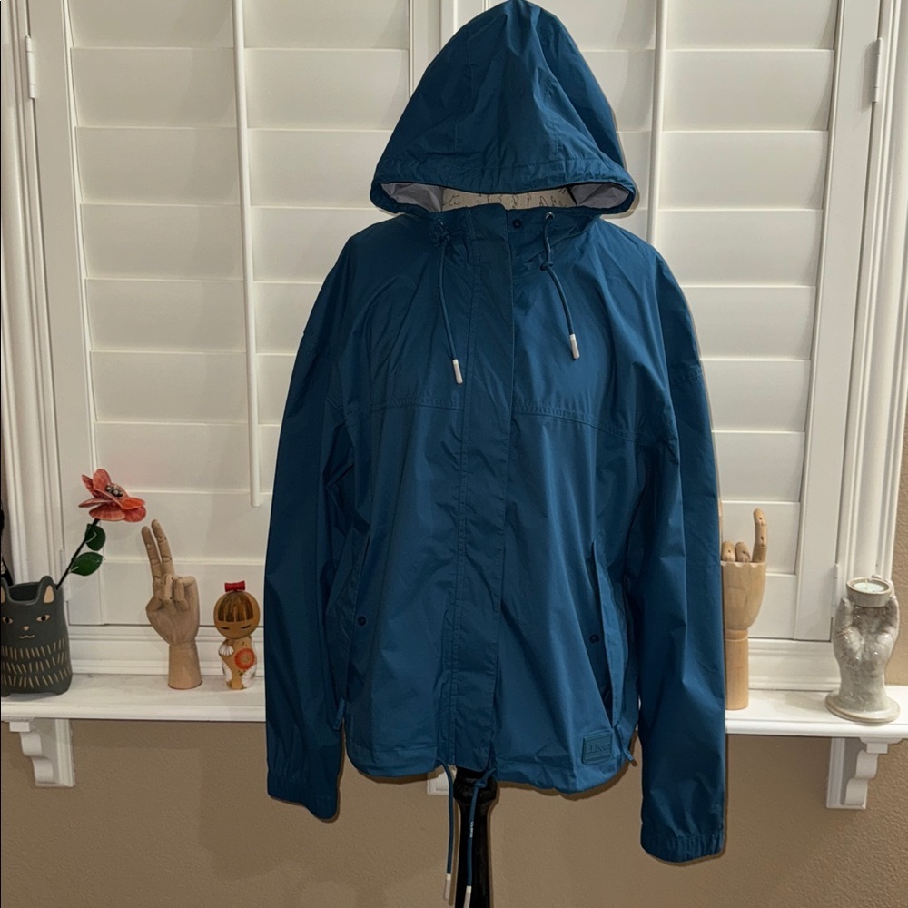 L.L. Bean Wharf Street Rain Jacket Deep Blue